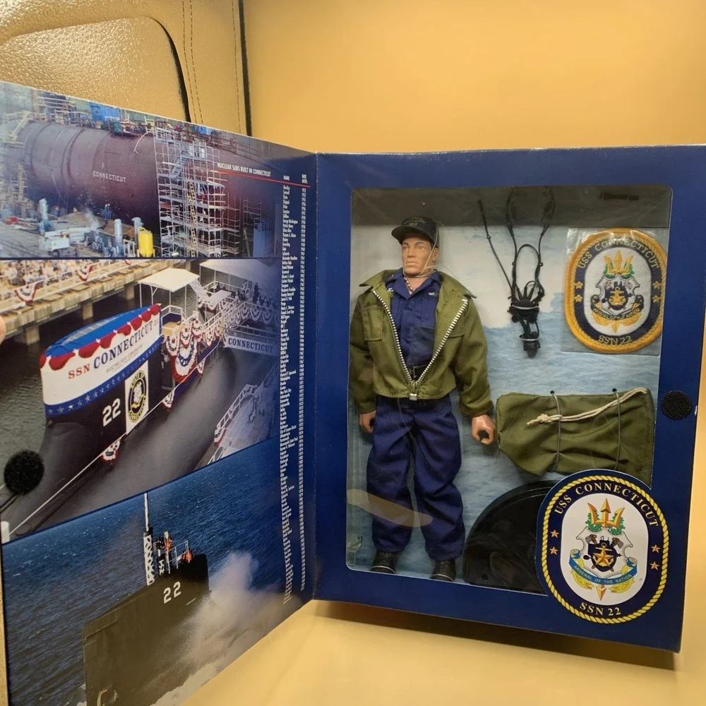 GI Joe Classic Collection USS CONNECTICUT CREWMAN SSN-22 Seawolf 1998 Sealed Box